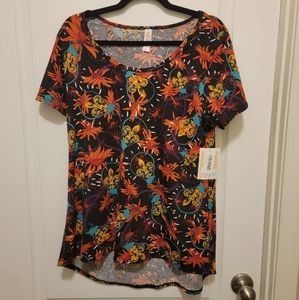 NWT Lularoe Classic T